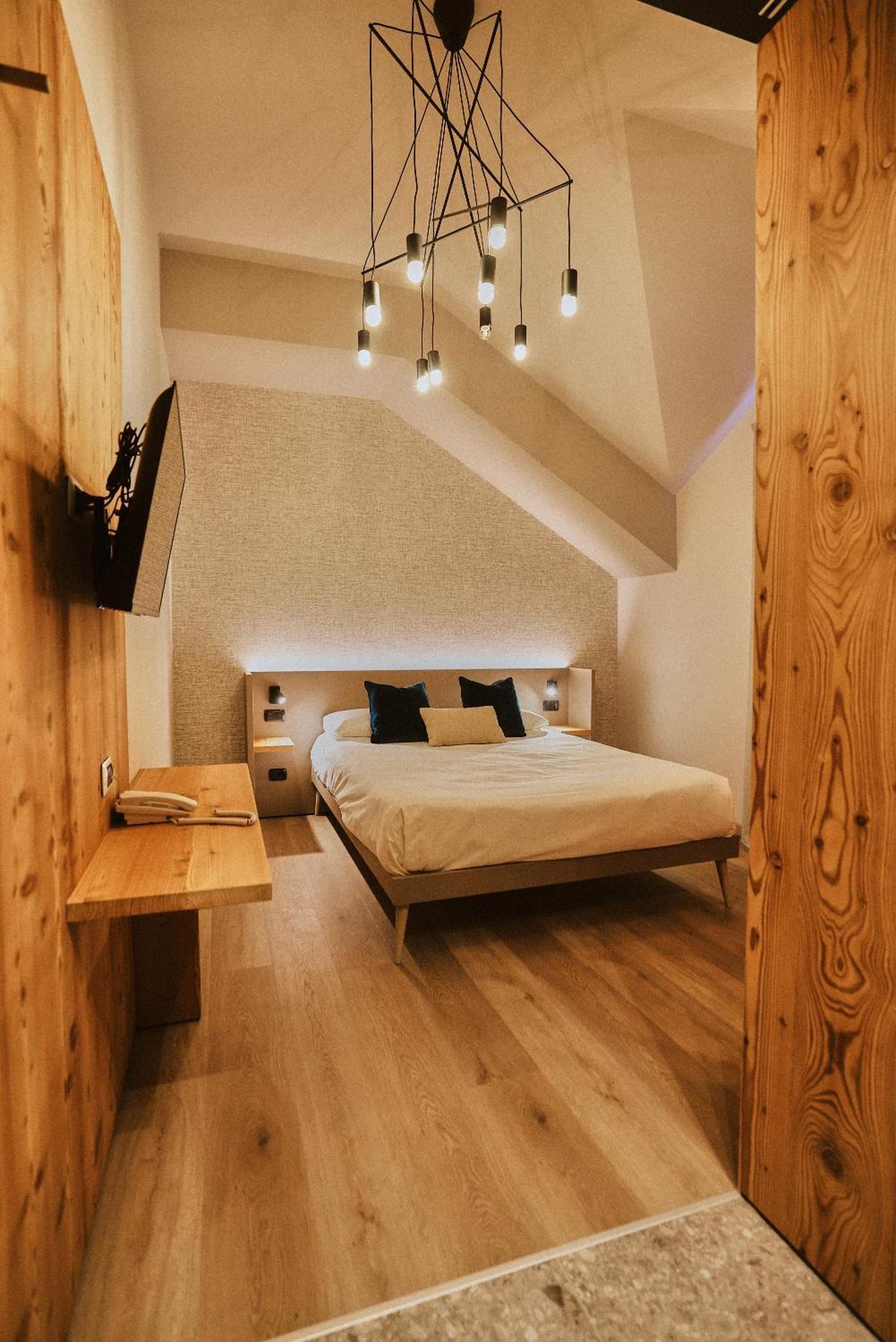 Albergo Meuble Vecchio Scarpone Baceno Exteriör bild