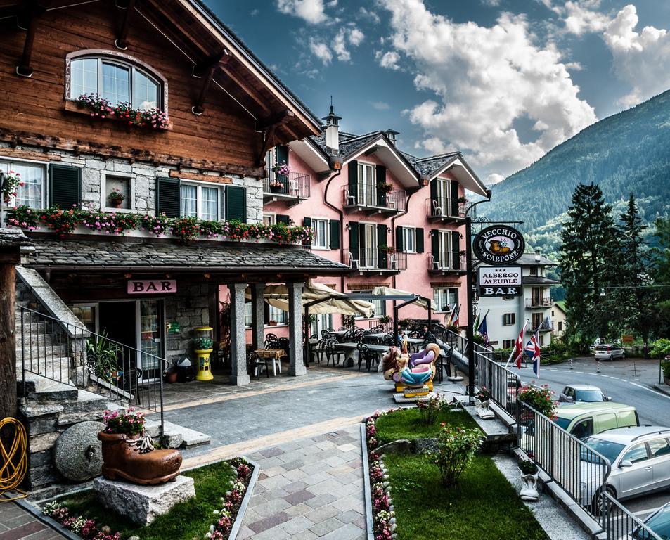 Albergo Meuble Vecchio Scarpone Baceno Exteriör bild